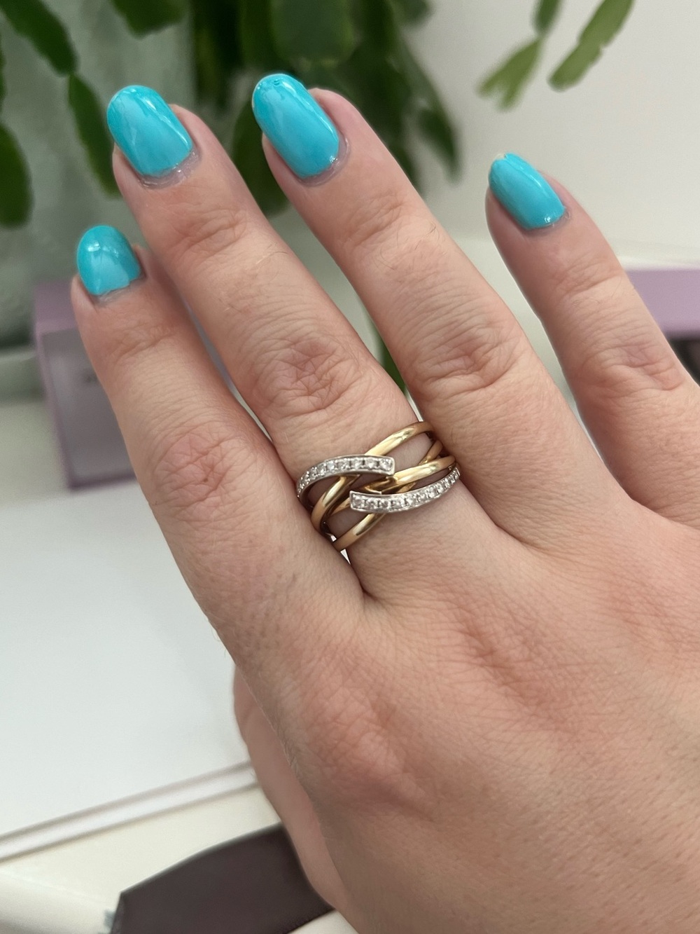Michael Hill Solid 10K Gold & Natural Diamond Fancy Crossover Ring, Size 7.25 - Picture 5 of 17